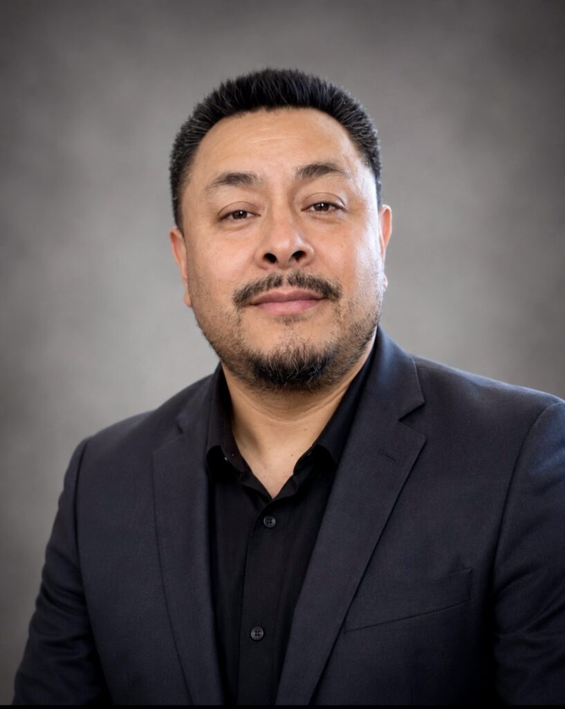 Luis  Martinez 